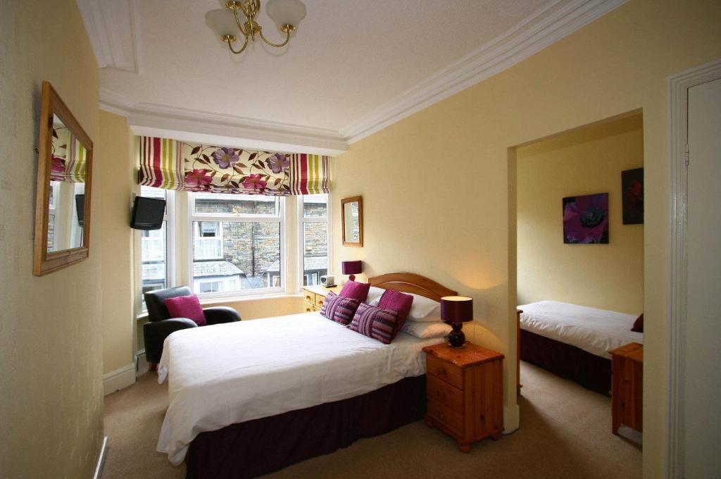 Claremont House Hotel Ambleside Bagian luar foto