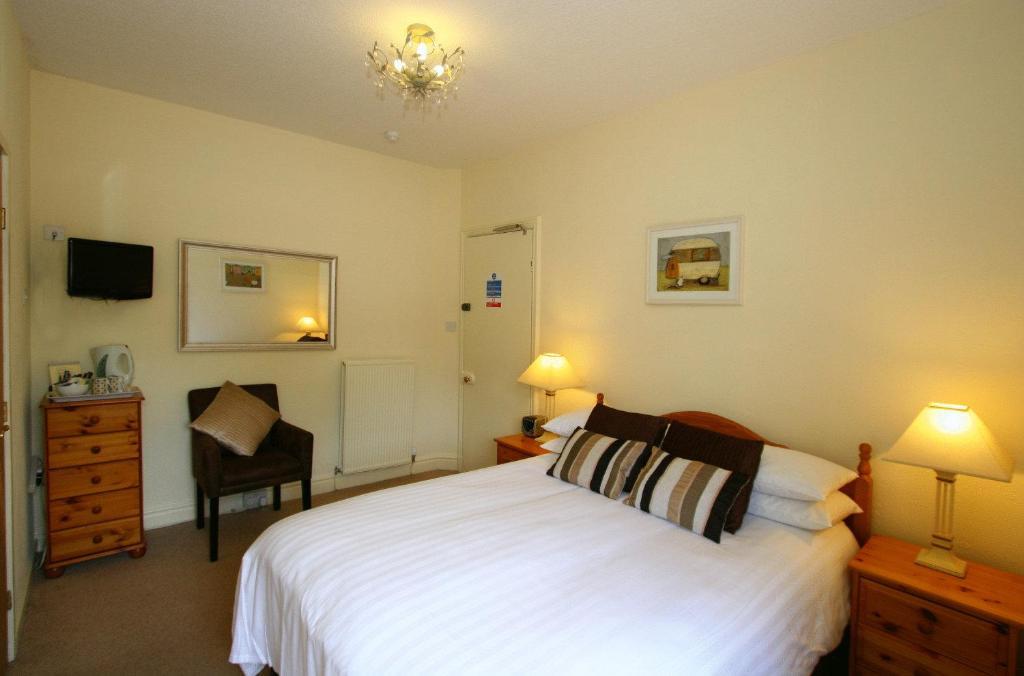 Claremont House Hotel Ambleside Bagian luar foto